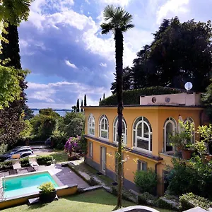 Ella In Luxury Gardone Riviera